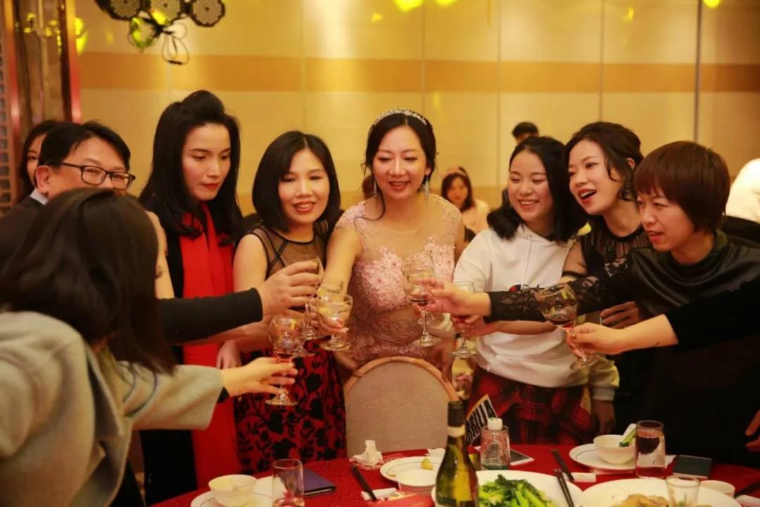 港豐年會(huì)表演 港豐年會(huì)表演