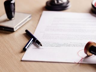 注冊香港公司怎么辦理年審，年審費(fèi)用及逾期費(fèi)用是多少？